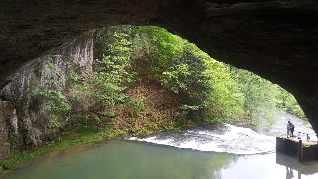 Wohnmobil Reise französischer Jura Source du Lison 2